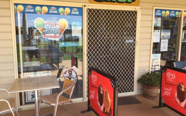 Riviera Caravan Park
