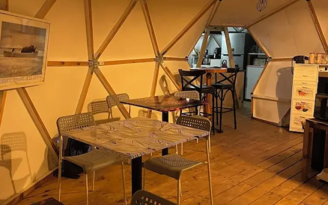 4 Camp & Restaurant - Adult Only