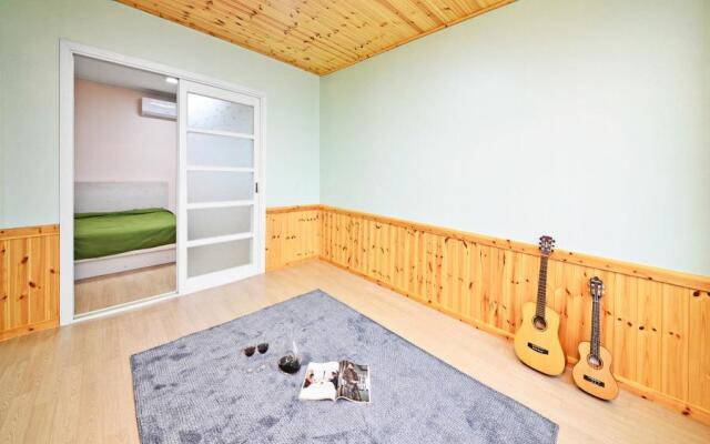 Samcheok Janghohang Ilmare Pension