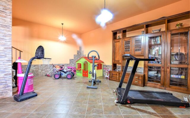 Beautiful Home in Zafferana Etnea With 4 Bedrooms