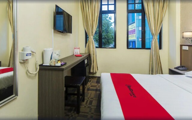 RedDoorz Plus near Lavender Street