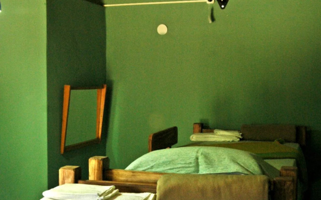 Pajaros Volando Hostel