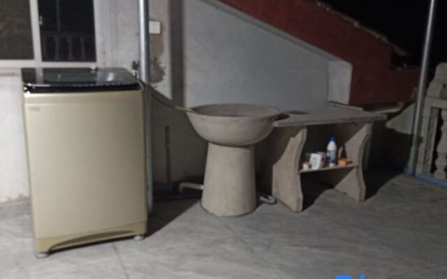 Sanqingshan Yinhu Xiaozhu Homestay