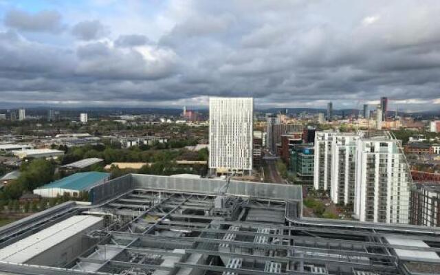 Executive 2 bedroom heart of BBC Media City