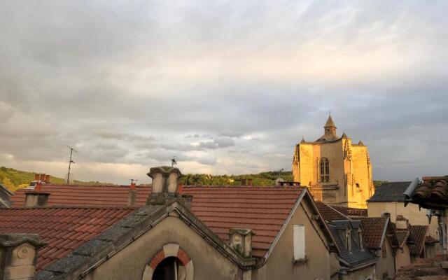 Maison Les Fleurines By Logis