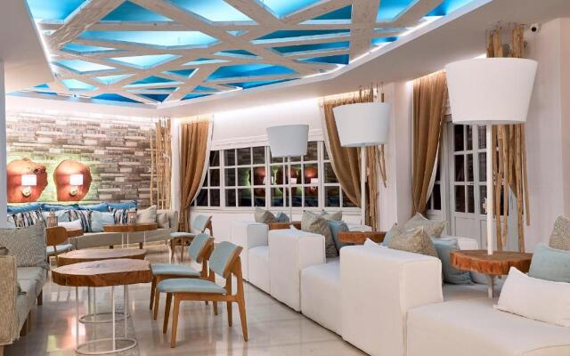 Kythnos Bay Hotel