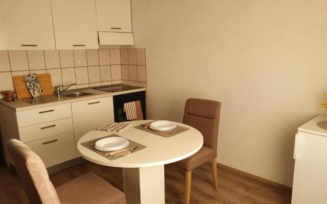Private Accommodation Kanegra