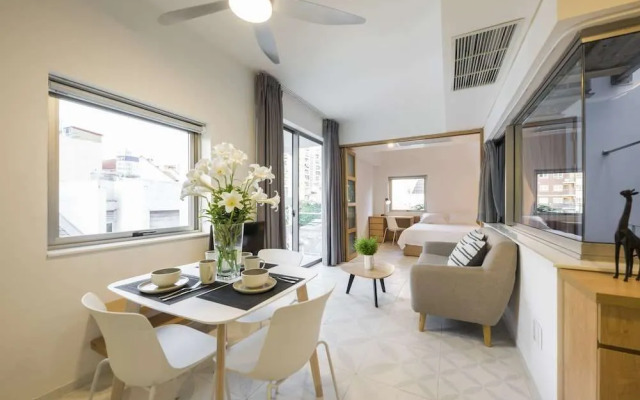 The Tropical Residence Serviced Homestay