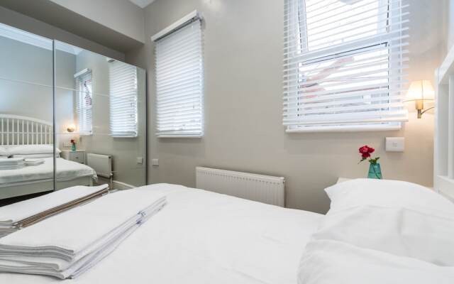 Stylish Apartment 12 Minutes Tube to Oxford Street With Free Wifi and air con
