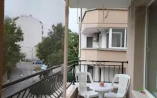 Comfy & Flat, Great Location, Parking