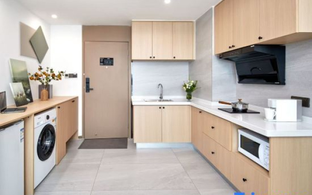 Guanggu International Apartment