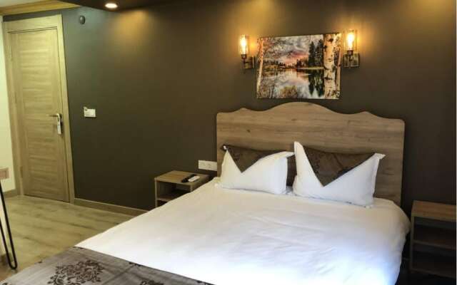 Golden Sail Hotel Old City