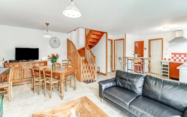 Beautiful Holiday Home in Brainville with Garden