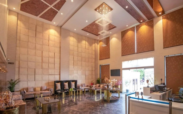 Hotel Idhayan Palace