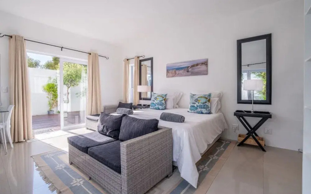 Greenways Beach House