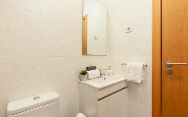 Charming 1-bedroom Apartment in Oporto