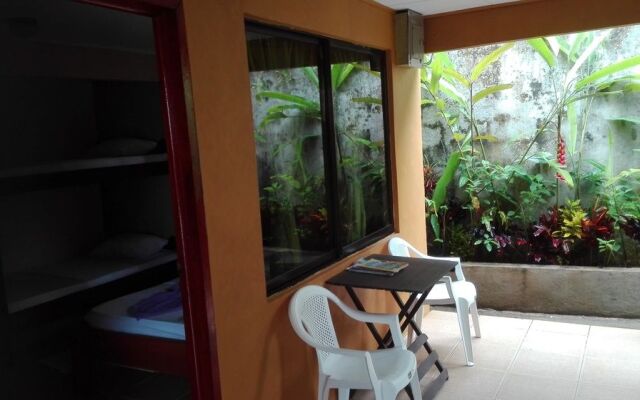 Cabinas Pura Vida Bed & Breakfast