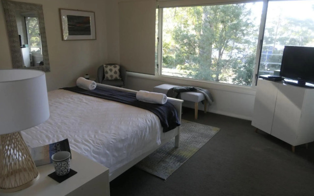 Acacia on Orion :: Jervis Bay Rentals