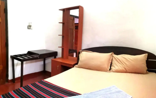 Sai Holiday Inn