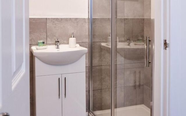 The Belmont Suite Sasco Apartments