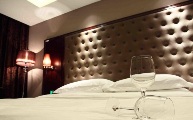 Bonjour Hotel