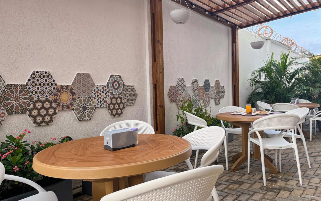 Azure Lofts & Pool Hotel