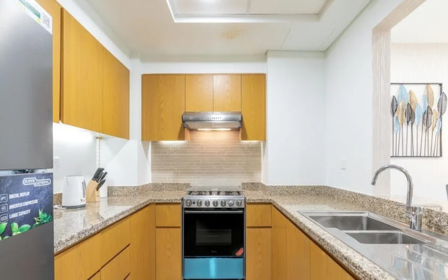 The Lofts Towers by Deluxe Holiday Homes