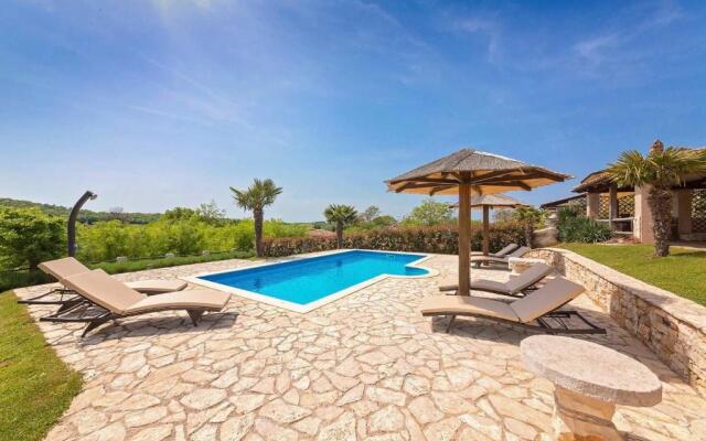 Villa Vally