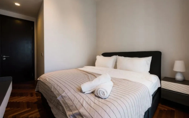 Mews Luxe Residence Apartments