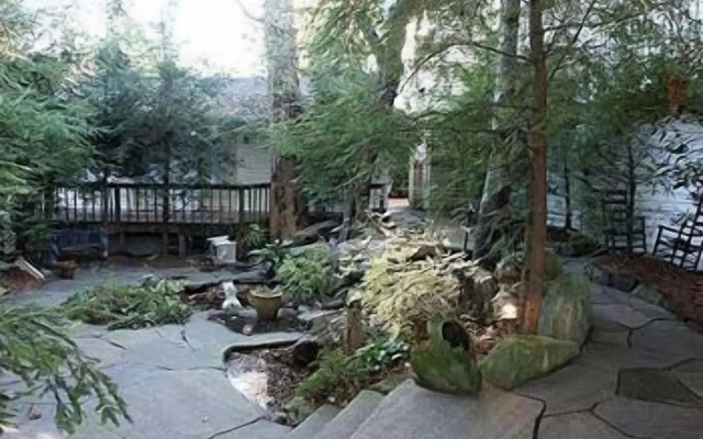Highlands Inn