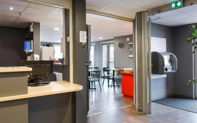 F1 Lyon Massieux Hotel