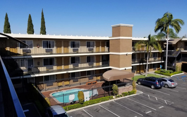 Quality Inn & Suites Anaheim Maingate