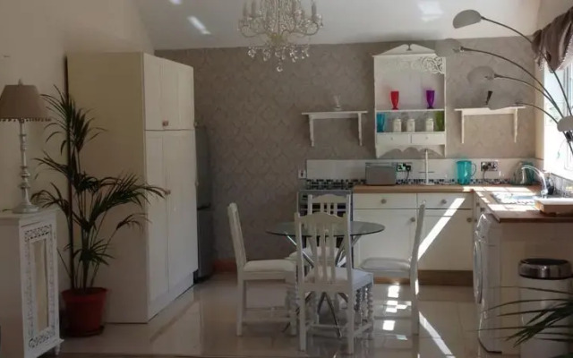 Abbey Lodge Bed And Breakfast