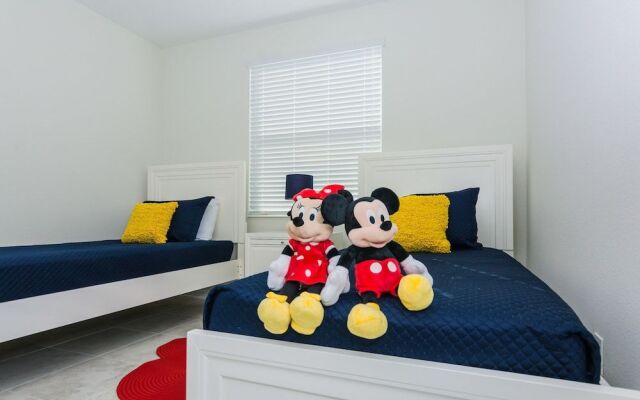 Family  Apartment at Storey Lake 272969