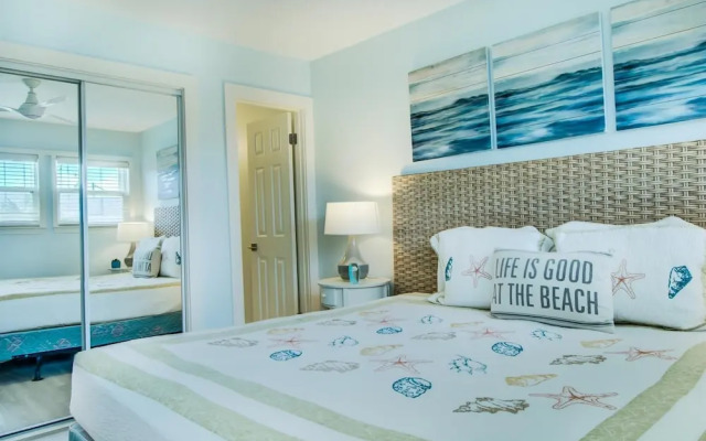 2 C, Three Bedroom Townhome