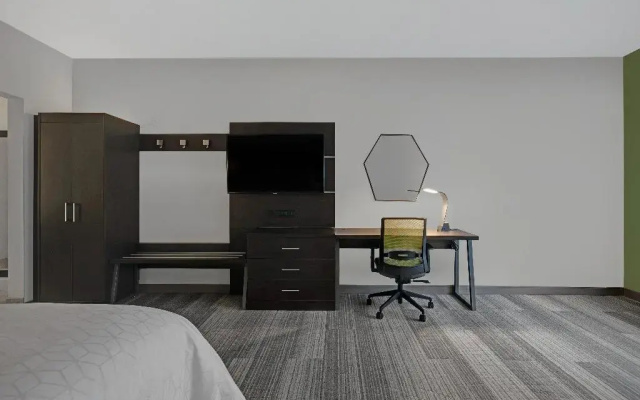 Holiday Inn Express Milwaukee Downtown by IHG