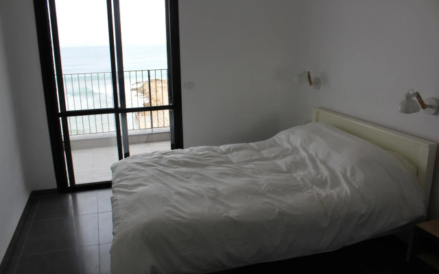 Beautiful Apartment on The First Line of The Sea