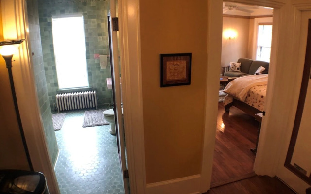 The Parsonage Inn LLC