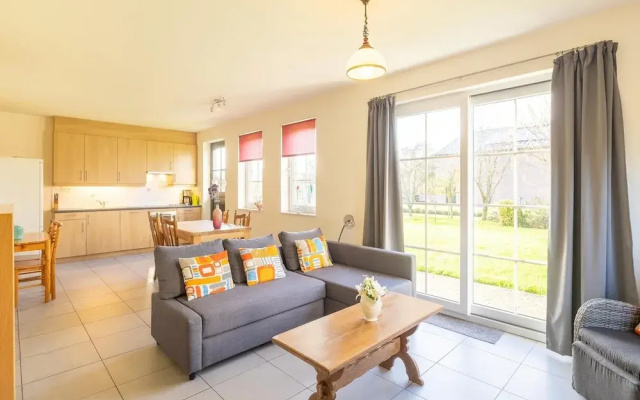 Holiday Home in Sint Kruis With a Garden