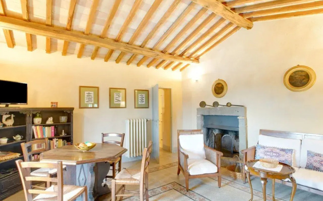 Spacious Villa in Sermugnano With Private Swimming Pool