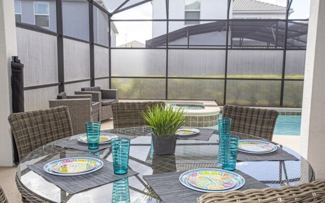 4718sh - Storey Lake 6 Bedroom Villa