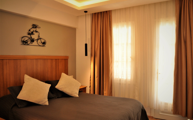 Aqua Princess Hotel
