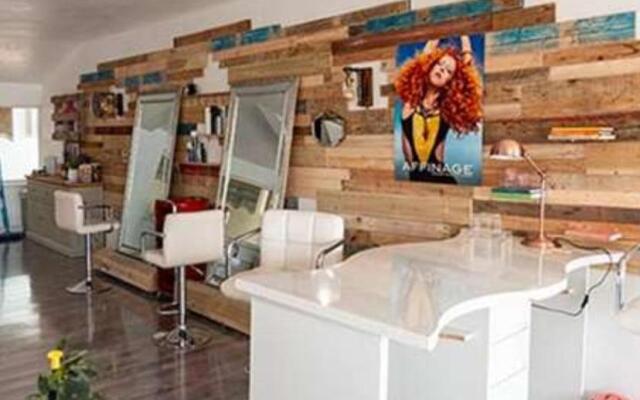 Hakuna Matata Holiday Homes - Accessible Caravan