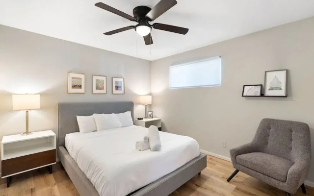 Fashion Square Apt8