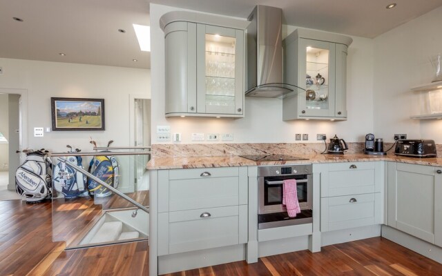 Spectacular Penthouse 100yds Old Course