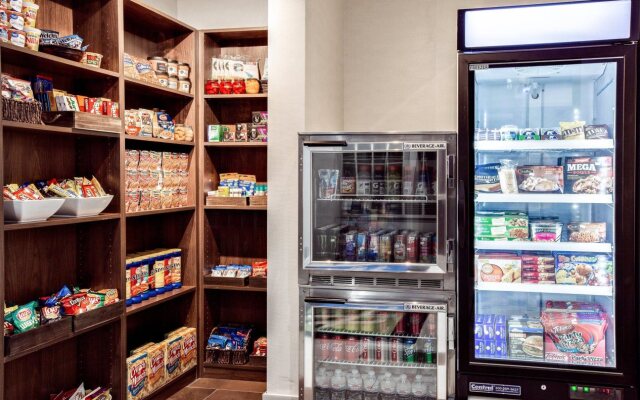 Holiday Inn Express & Suites Ontario by IHG