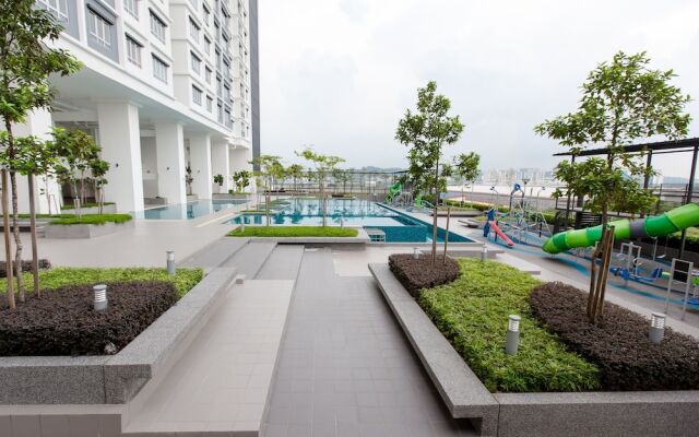 Rex Ollie The Edge Residence