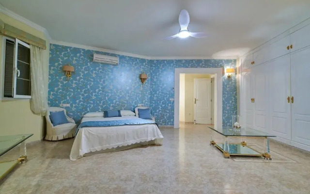 Luxury Villa With Pool and Spectacular View in Javea