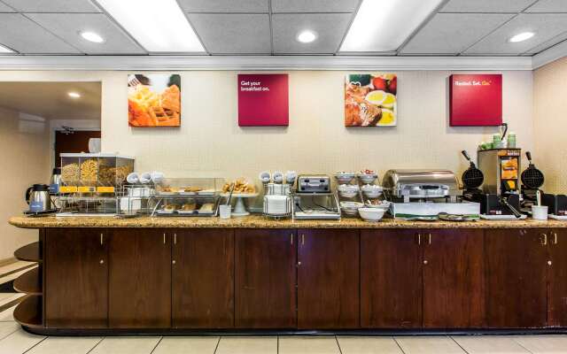 Comfort Suites Near Six Flags Magic Mountain