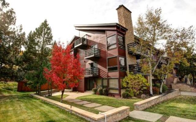 Silver Cliff by Park City Lodging